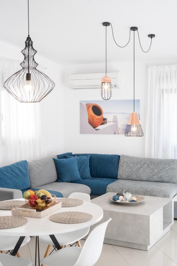 Aelia Apartments Néa Péramos Esterno foto