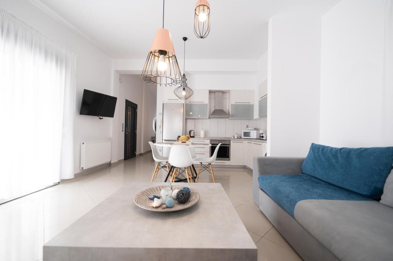 Aelia Apartments Néa Péramos Esterno foto