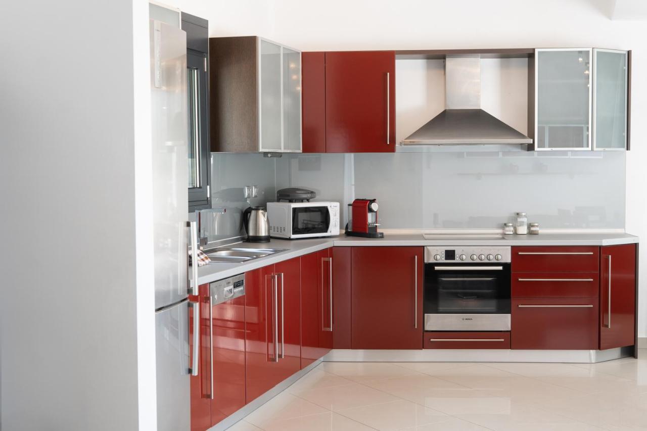 Aelia Apartments Néa Péramos Esterno foto
