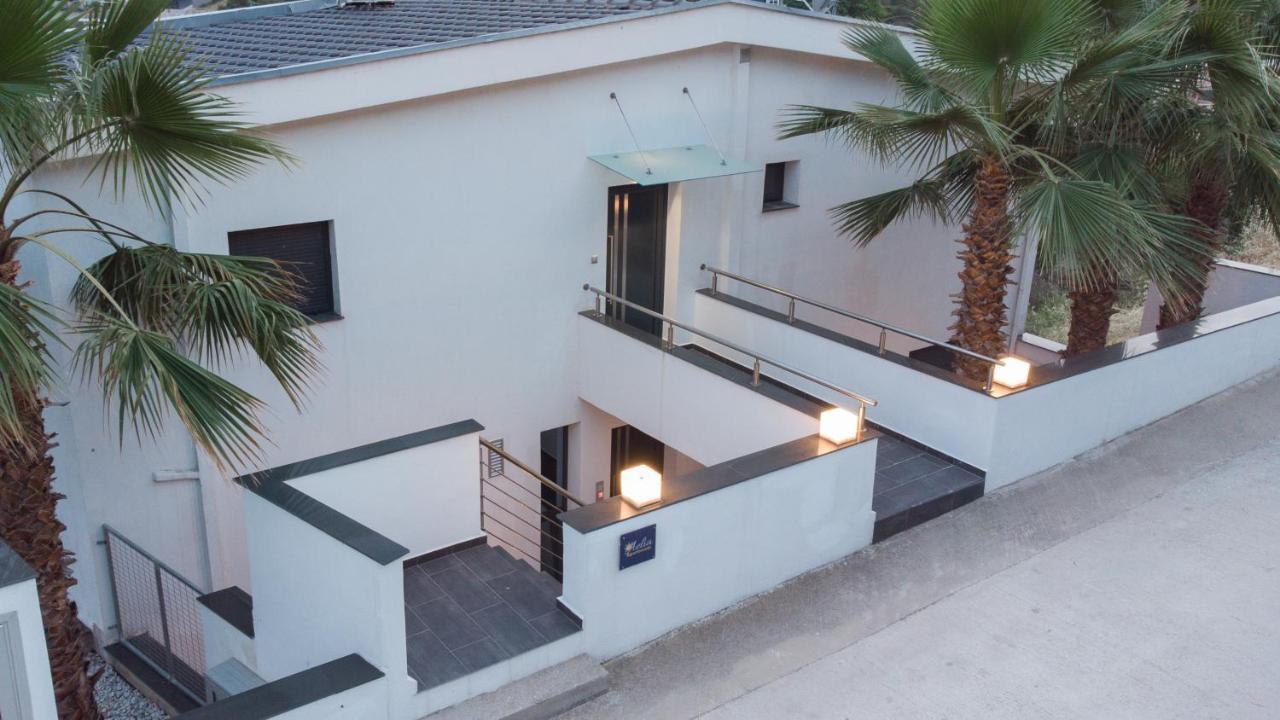 Aelia Apartments Néa Péramos Esterno foto